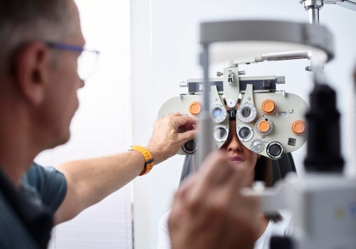 How Much Do Optometrists Earn in Canada?